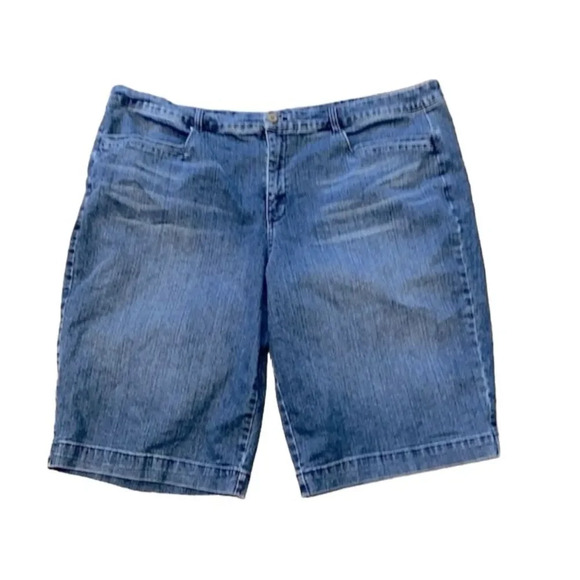 Bandolino jean shorts size 22 - Picture 1 of 6